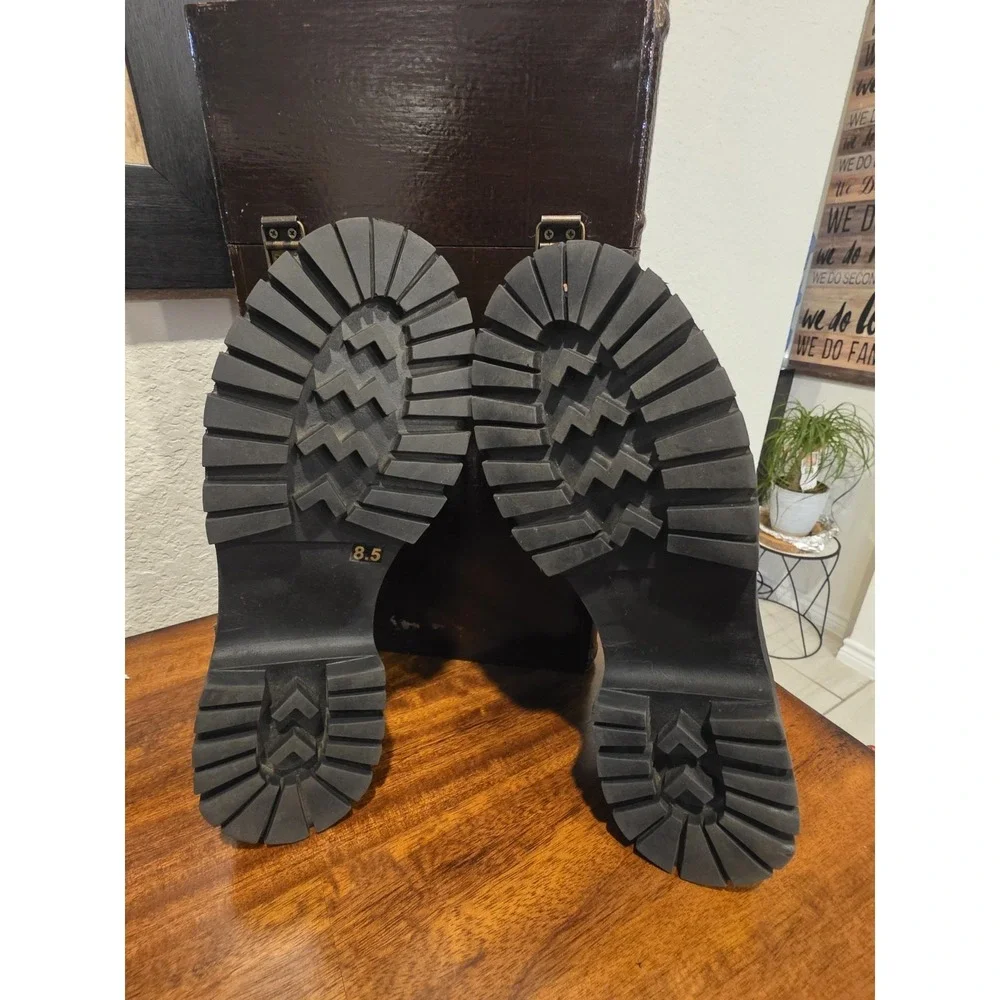 Steve Madden Women's Size 8.5  Black
